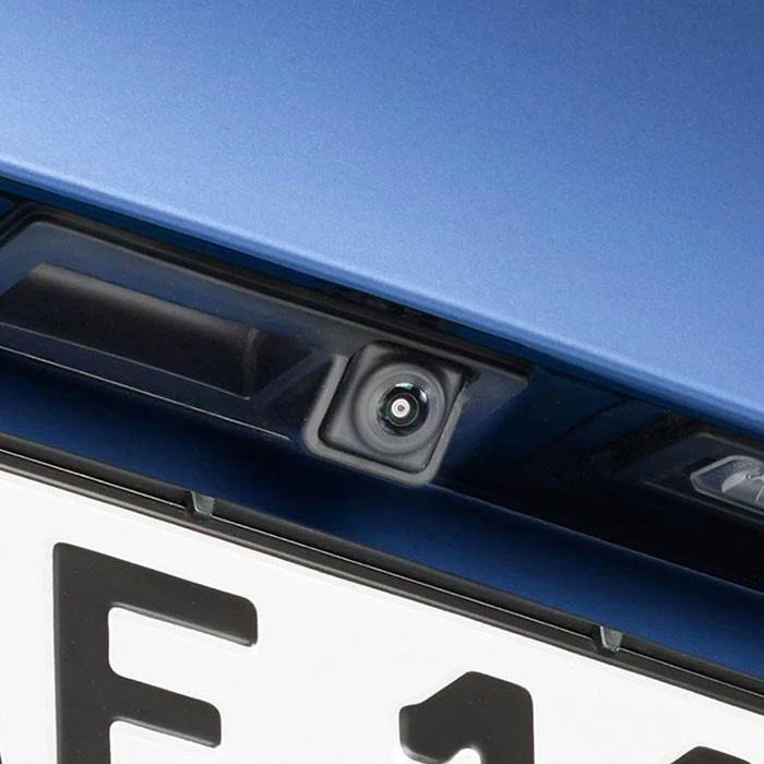 Pioneer Peruutuskamera VW:lle, Audille, Seatille, Skodalle ja Porschelle