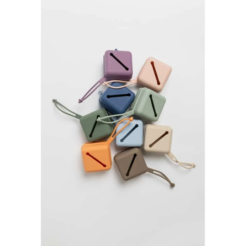 BIBS Accessories Pacifier Case - Silikone - Sutteboks m. Plads til 3 Sutter - Steel Indigo