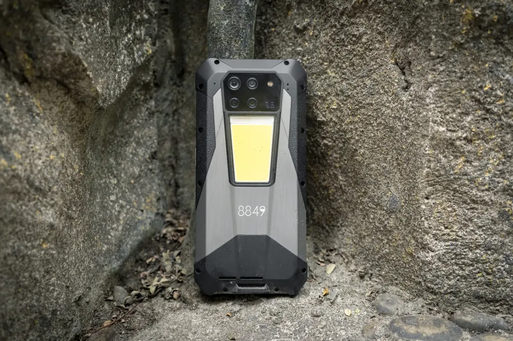 Unihertz Tank 3 Pro 5G -puhelin, 512/16 Gt