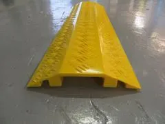 Kaapelisuojausramppi (275 × 40 × 1000 mm)