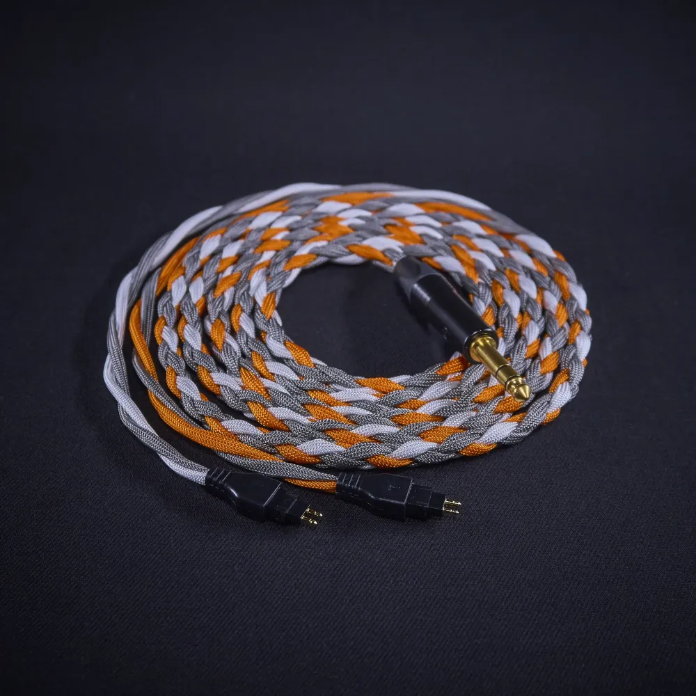 Sennheiser HD600, HD650 ja HD660S2 mukautettua kaapelia - Aranea-sarja Arachne Audio