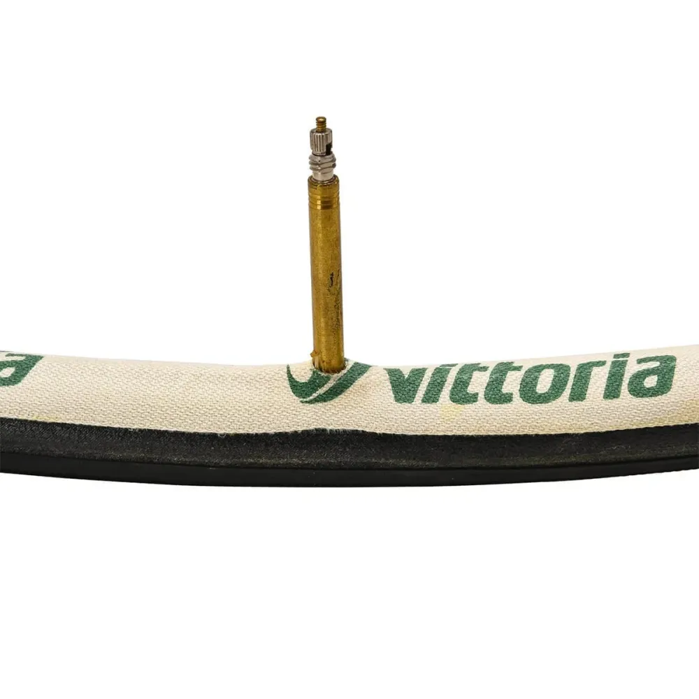 VITTORIA RALLY 700x23c putkirengas Musta