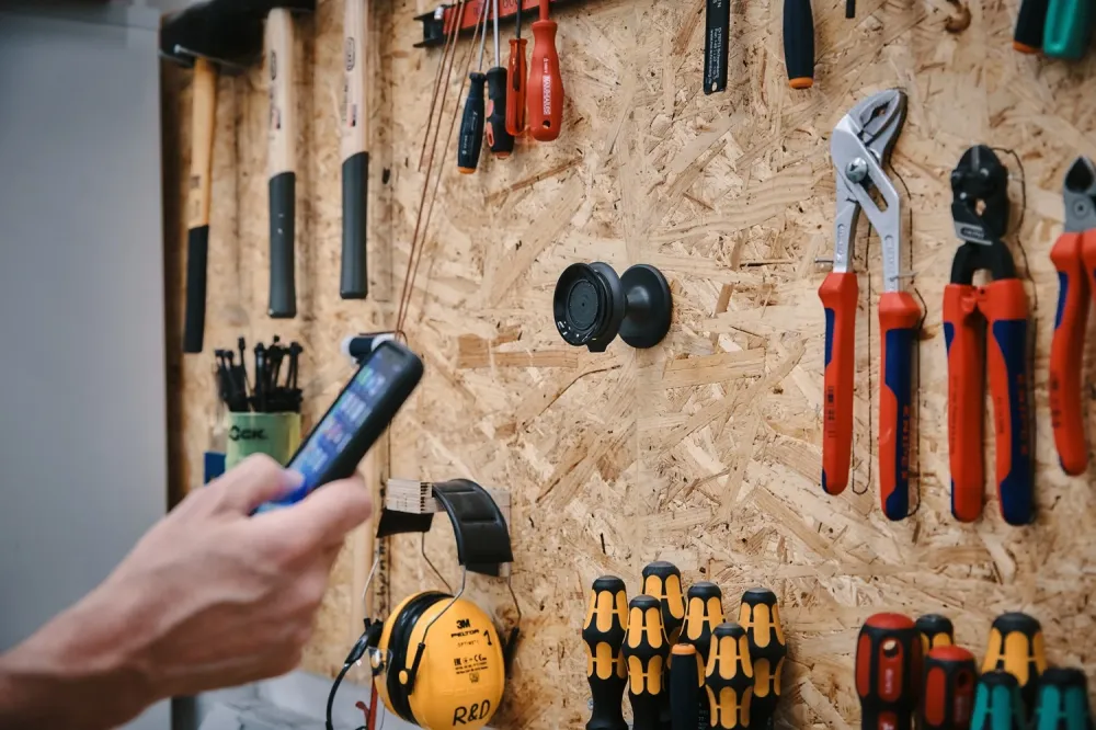 Seinäkiinnike FIDLOCK VACUUM Valkoinen