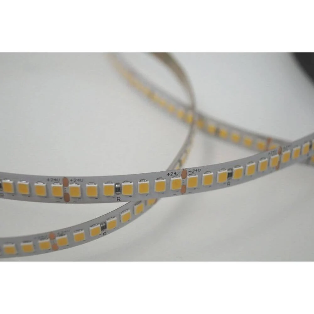 5m LED -nauha 7 W / M Lämmin valkoinen IP63 / 238 LEDit