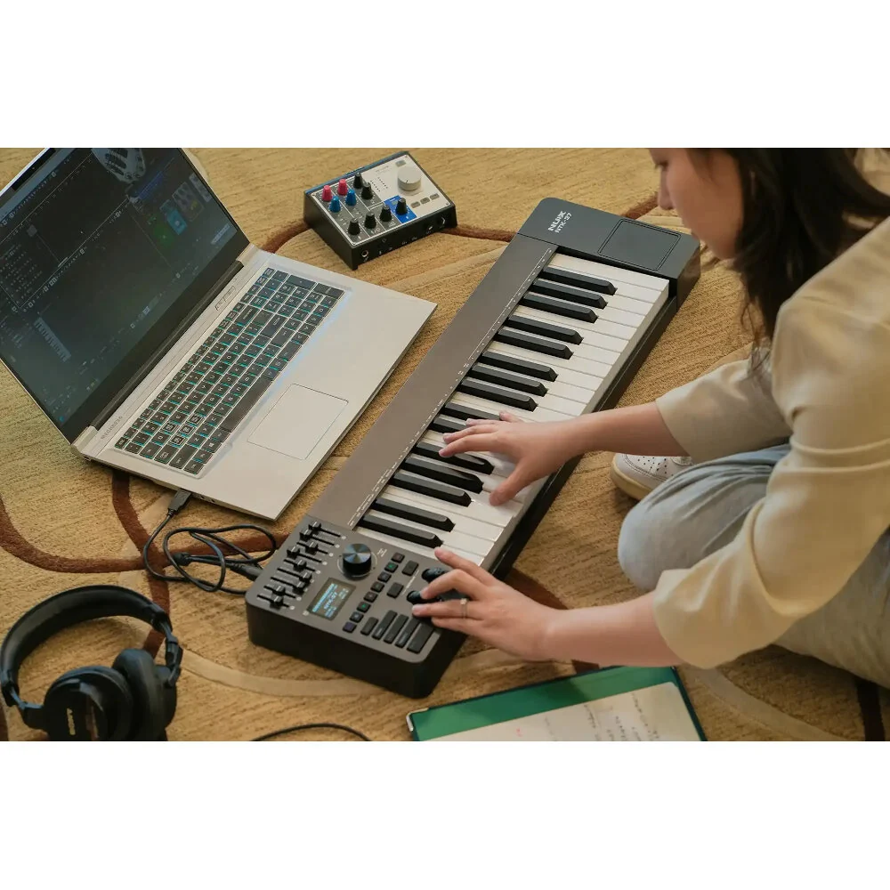 Nux NTK-37 Midi Keyboard w/ Touchpad