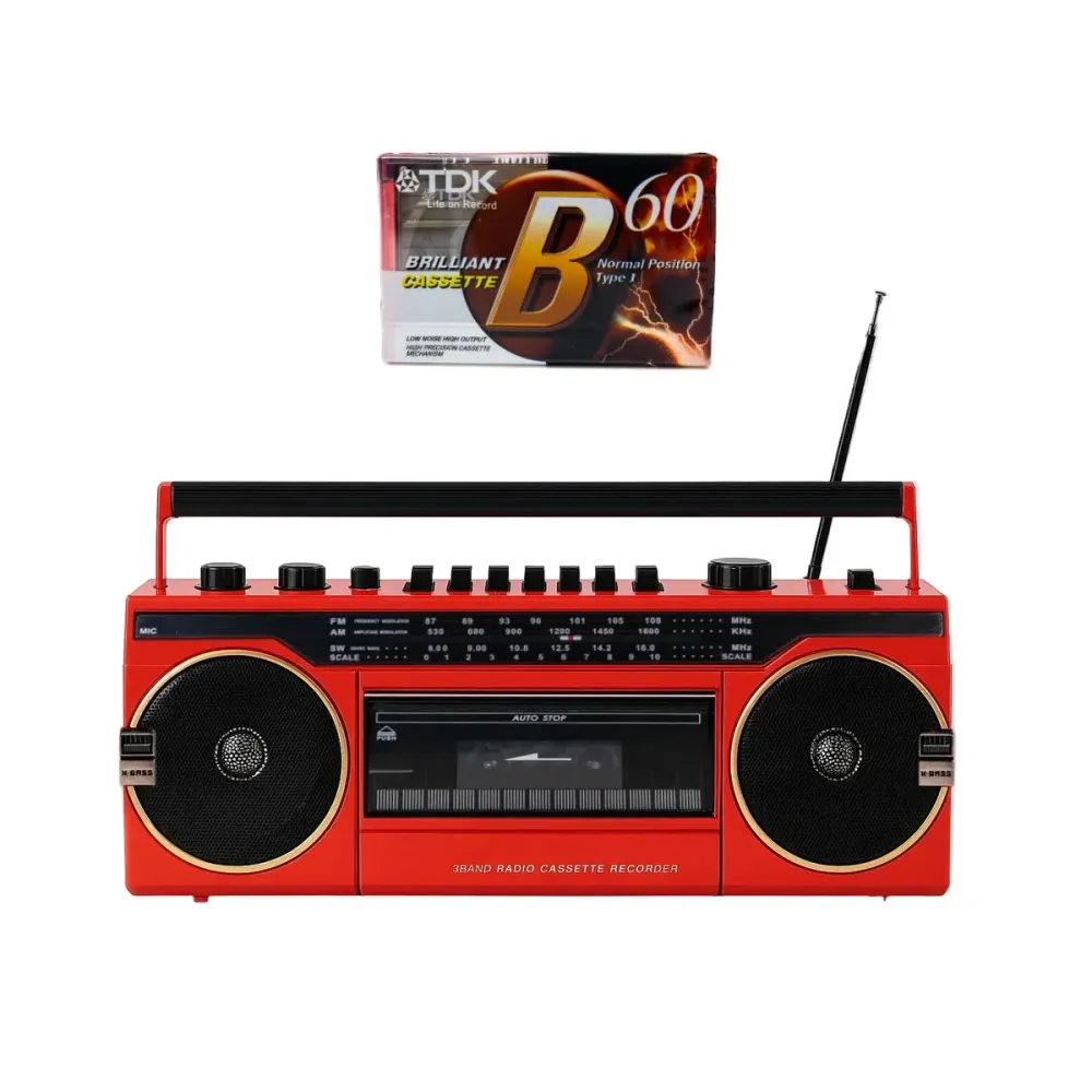 Studio 57 Kassetinauhuri FM:llä ja Bluetoothilla, Punainen