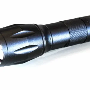 LED Taskulamppu zoomilla
