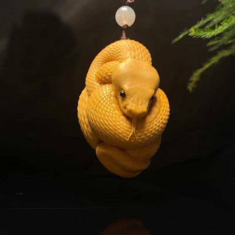 Thujan veistokset ja Figurines Hand Carved Wood Carving, Snake Staten Car Hanging Home Decoration, Pendant