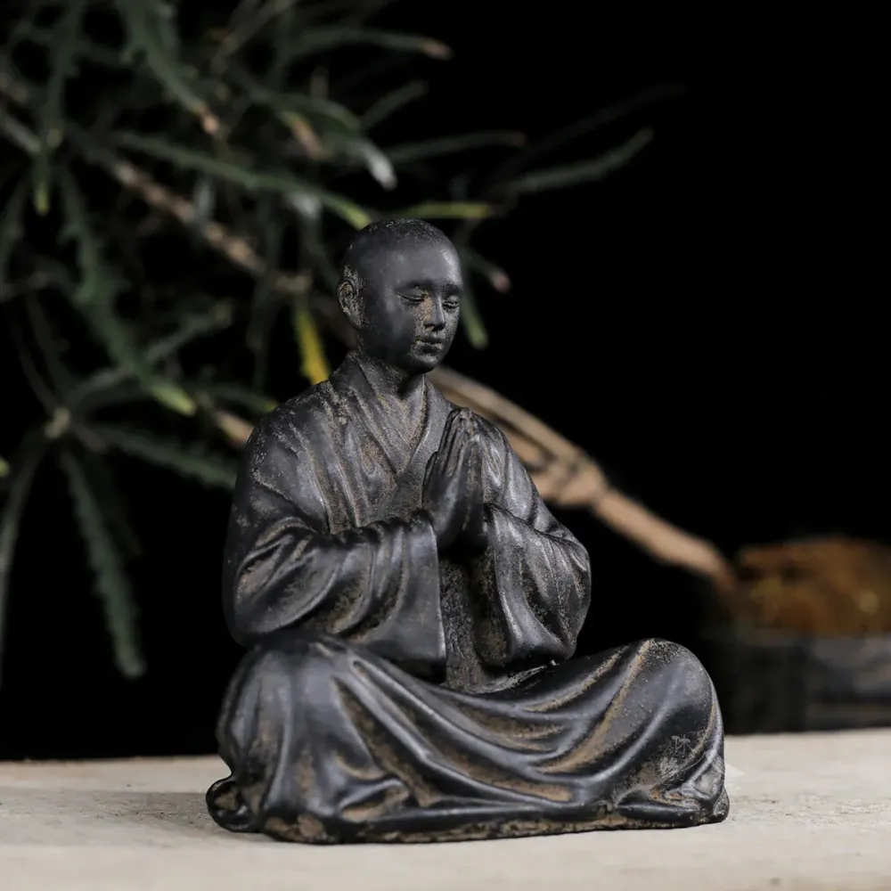 Zen Monk Buddha Ornaments Desktop Decorations Creative Small Ornament Buddha Figure Home Decoration Crafts Art Decor Sculp...