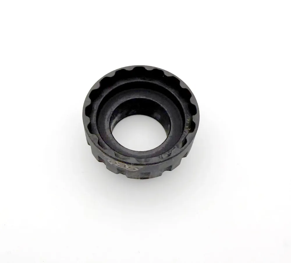 Avain Shimanon ketjupyörälle ja PBS TOOLS 16-spline-vaihteistolle.