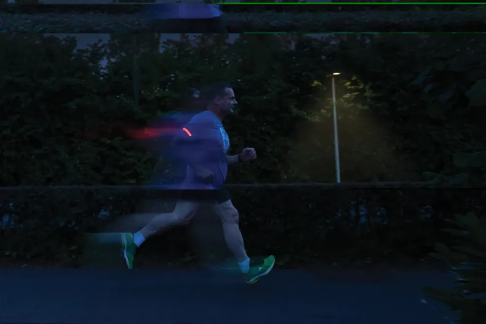 Lumi Sprint RCS rplastic LED-ladattava juoksulamppu