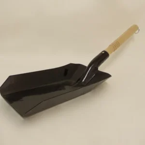 Ash Shovel -puinen lapio puukahvalla ja silmukkaalla