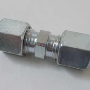 Erityisesti GV-8: n ruuvaaminen kupariputkien kiertämiseen 8 mm