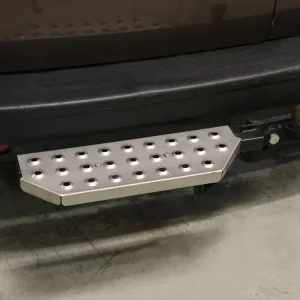Robota STP-1 pakettiauton astinlauta vetokoukkuun
