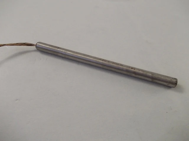 Sytytystulppa 300W pellettiliesi L = 15,4 cm/d = 1cm Edilkaminia