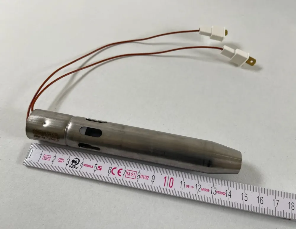 Sytytystulppa putken keraamisessa 330W pellet -liesi L = 14,5 cm/d = 2,2 cm Extra -alloclame