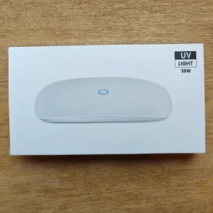 UV-lamppu Iso Akulla